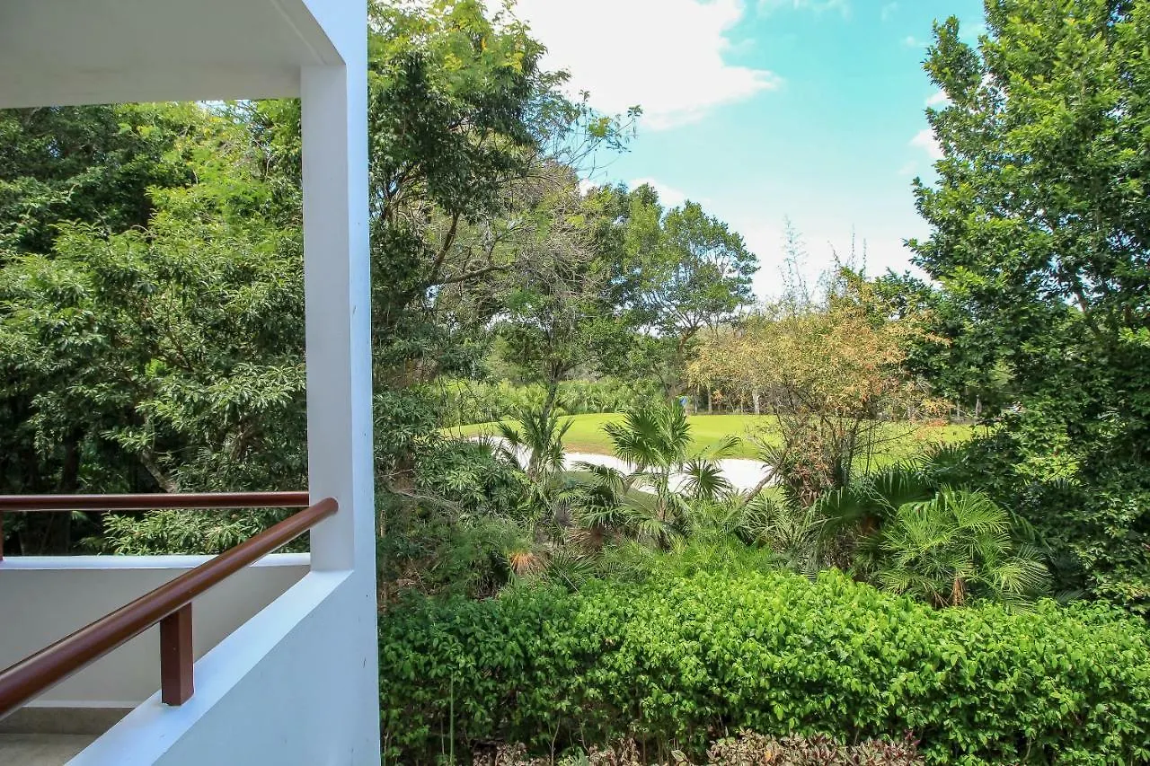 Exclusive 1 Bedroom Loft With Pool Facilites, High-Speed Internet And Free Parking In Akumal Mexico