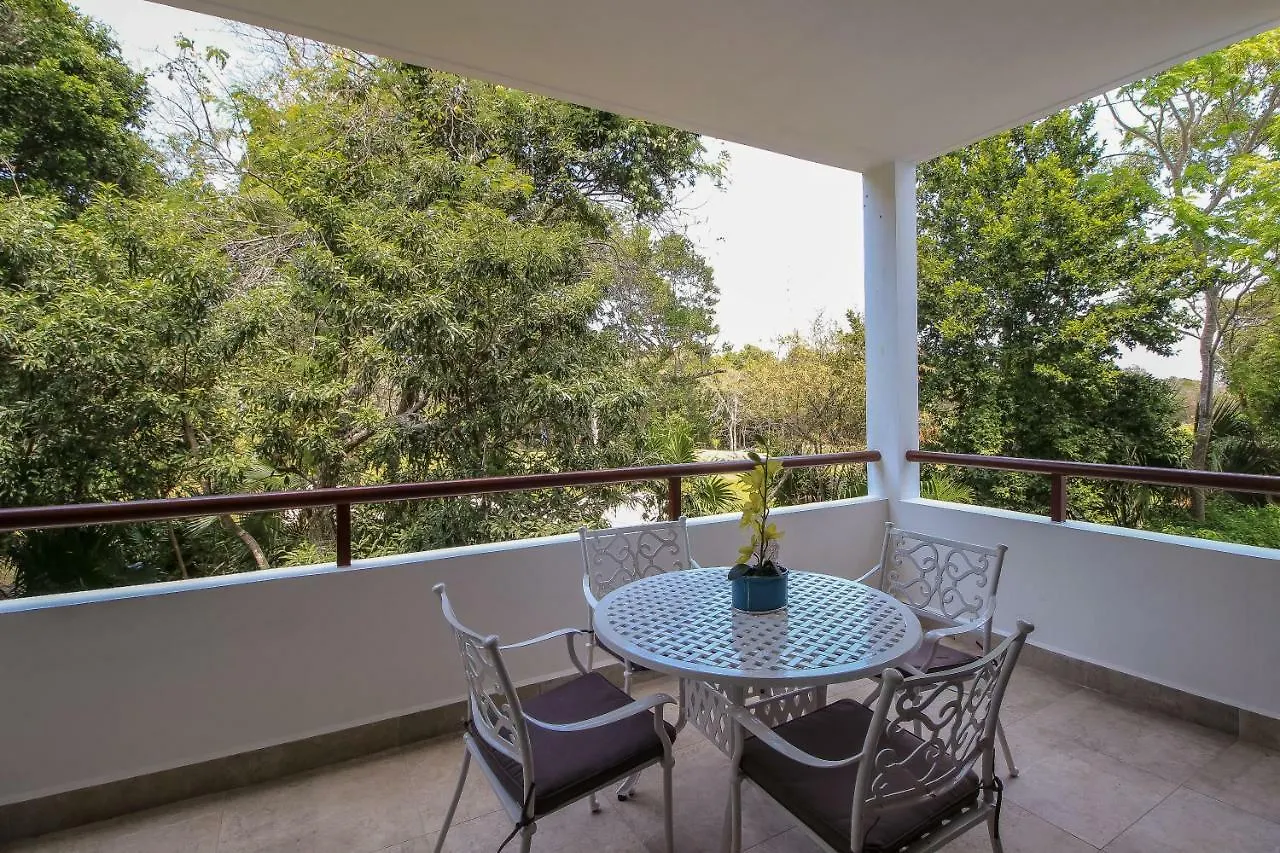Exclusive 1 Bedroom Loft With Pool Facilites, High-Speed Internet And Free Parking In Akumal Mexico