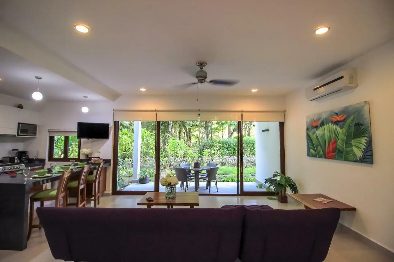 Apartment Exclusive 1 Bedroom Loft With Pool Facilites, High-Speed Internet And Free Parking In Akumal Mexico