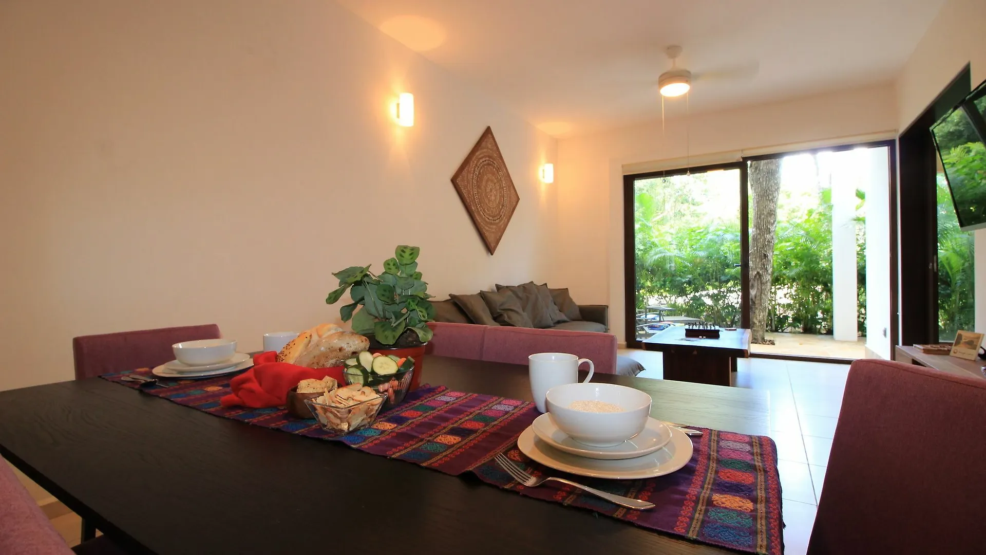 Exclusive 1 Bedroom Loft With Pool Facilites, High-Speed Internet And Free Parking In Akumal